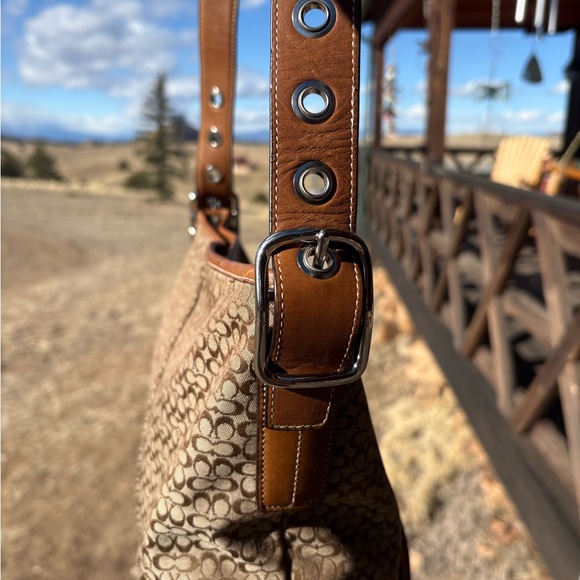 Vintage coach 2006 tiny C’s crossbody bag - Picture 7 of 10